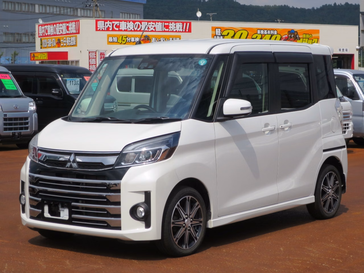MITSUBISHI EK SPACE