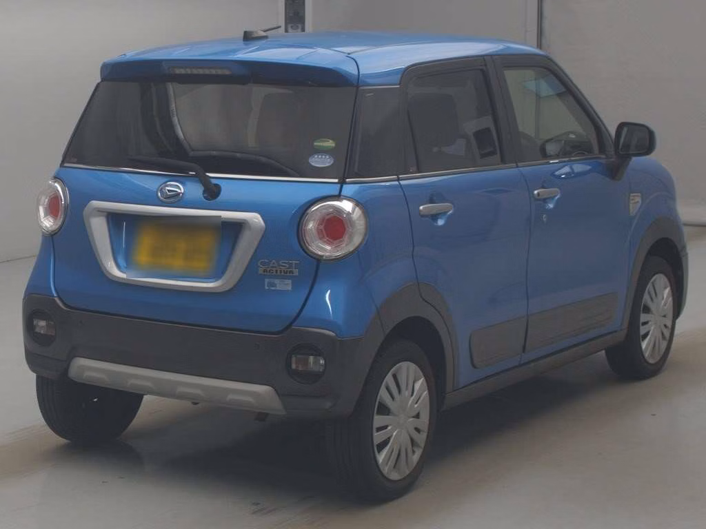 DAIHATSU CAST