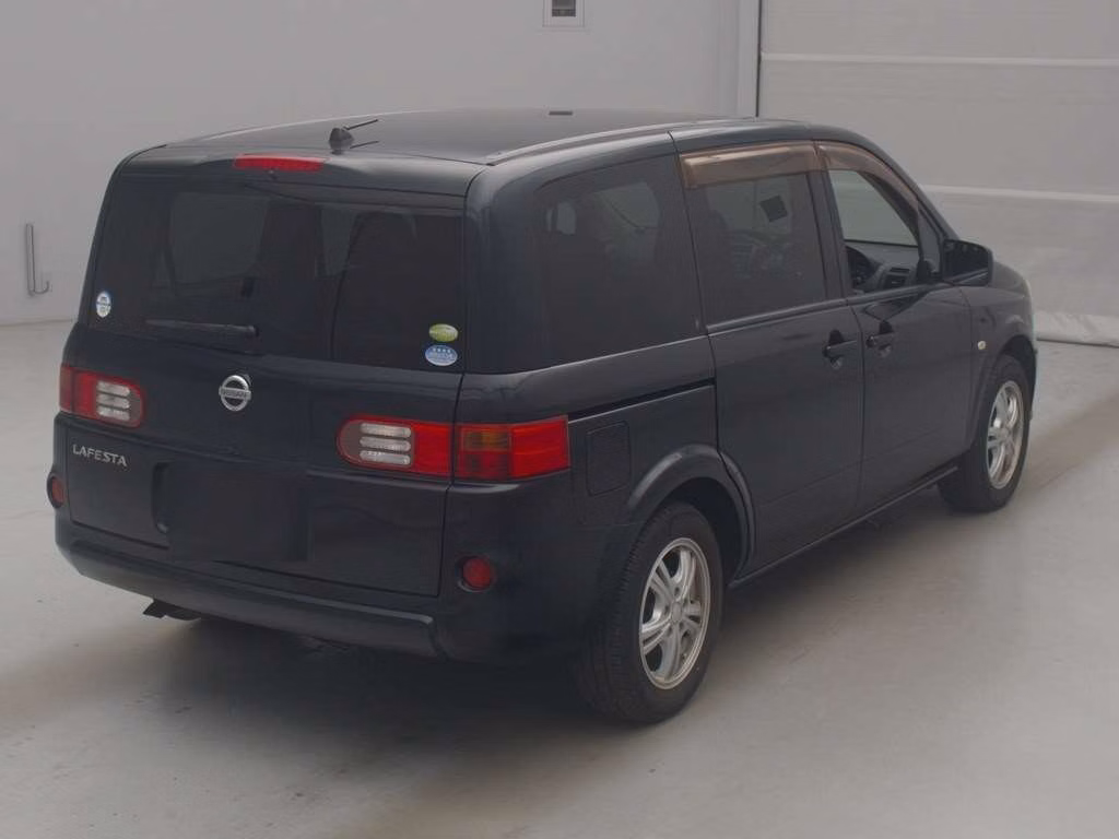 NISSAN LAFESTA