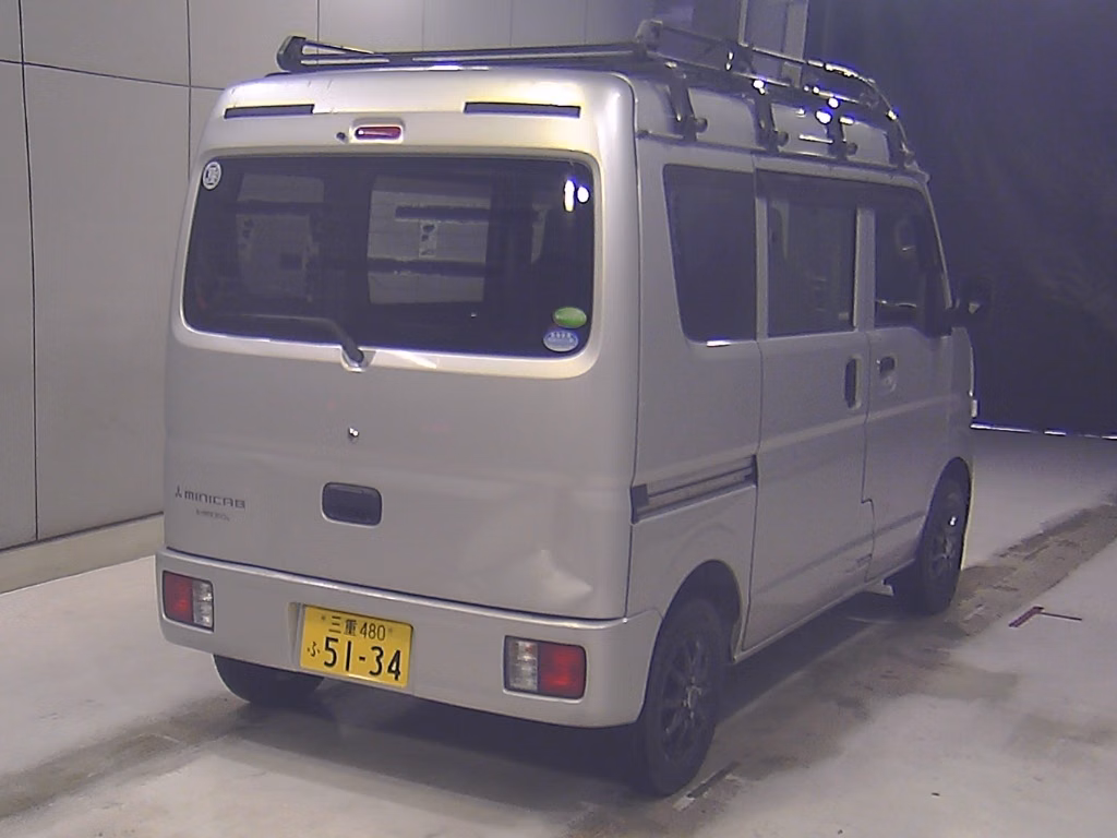 MITSUBISHI MINICAB