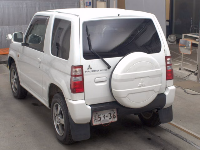 MITSUBISHI PAJERO MINI