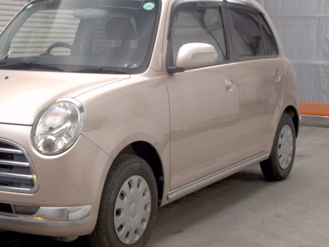 DAIHATSU MIRA GINO