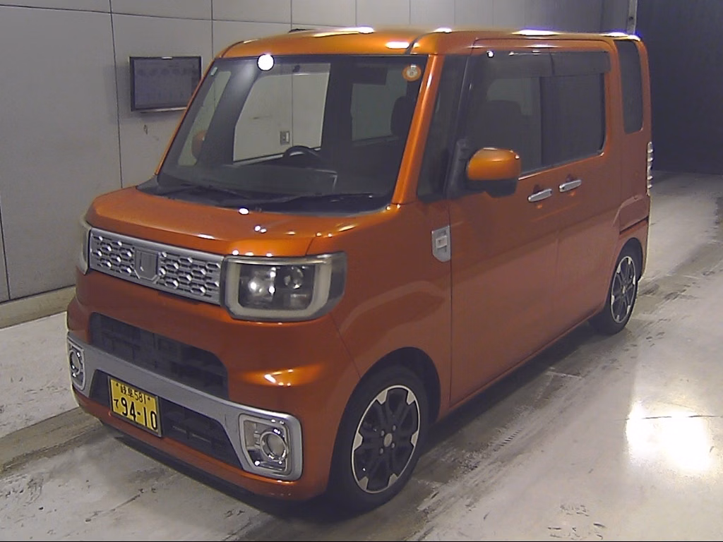 DAIHATSU WAKE