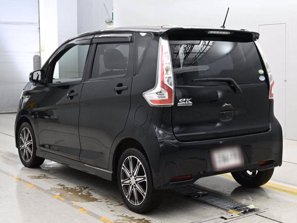 MITSUBISHI EK CUSTOM