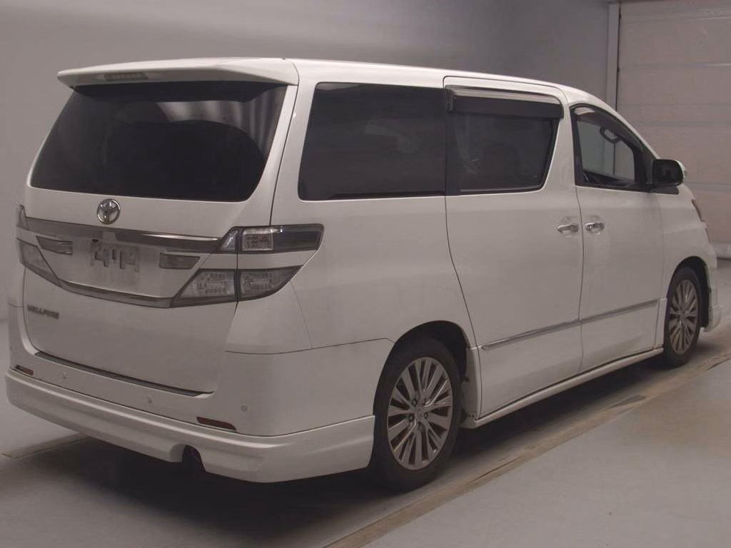 TOYOTA VELLFIRE