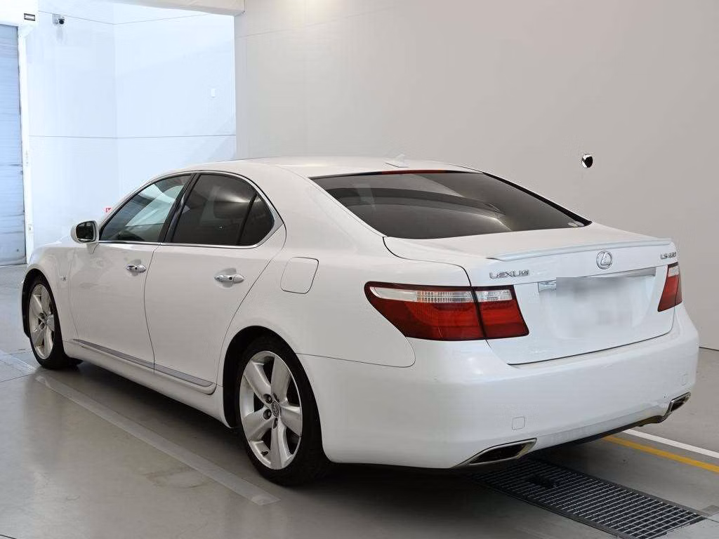 LEXUS LS460