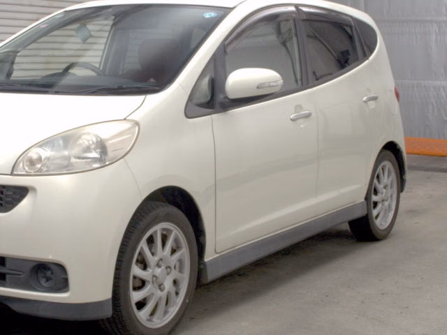 DAIHATSU SONICA