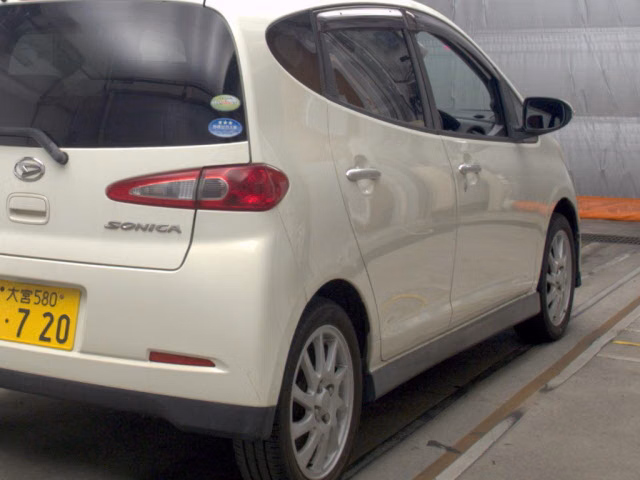 DAIHATSU SONICA