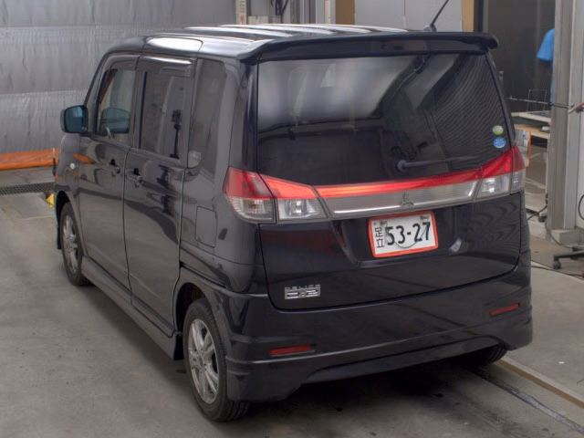 MITSUBISHI DELICA D:2