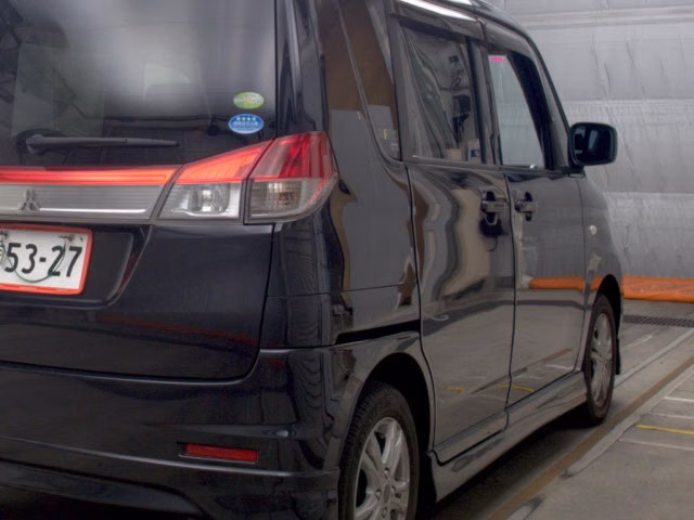 MITSUBISHI DELICA D:2