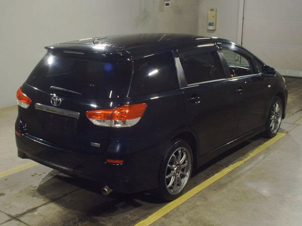 TOYOTA WISH