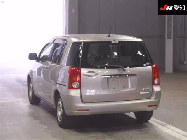 TOYOTA RAUM
