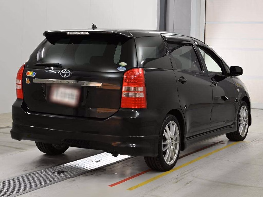 TOYOTA WISH