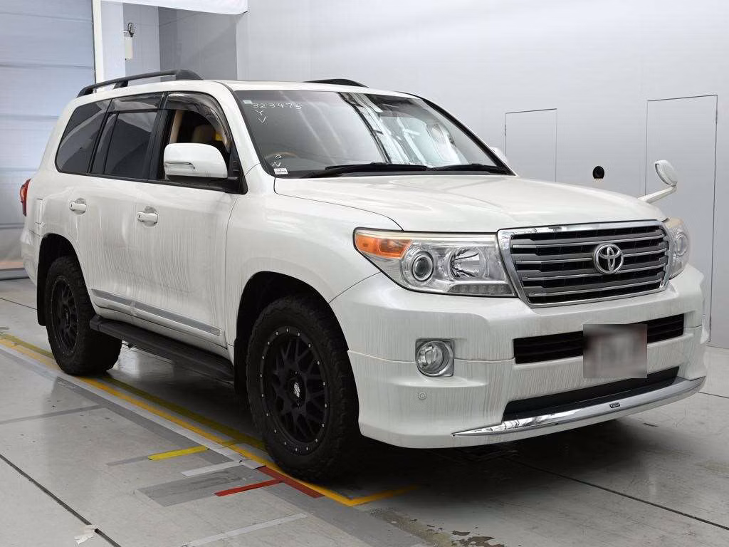 TOYOTA LAND CRUISER