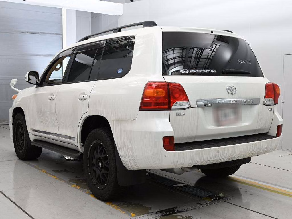 TOYOTA LAND CRUISER