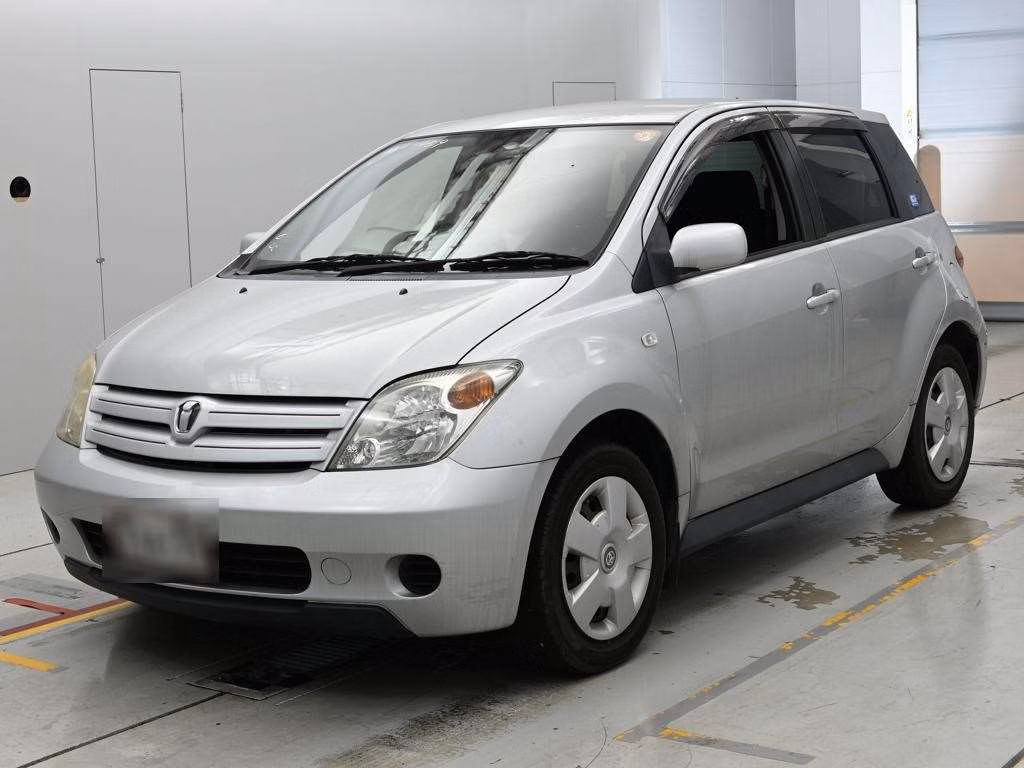 TOYOTA IST