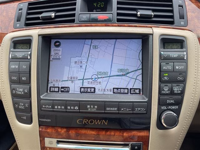 TOYOTA CROWN