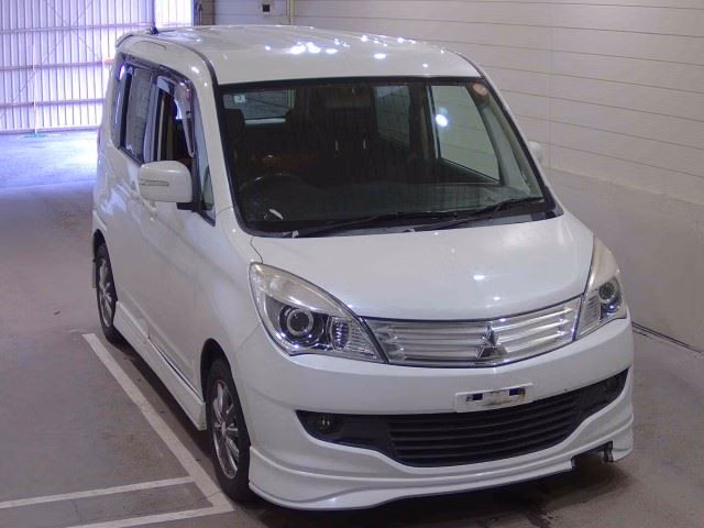 MITSUBISHI DELICA D:2