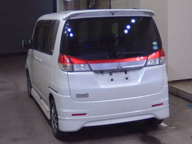 MITSUBISHI DELICA D:2
