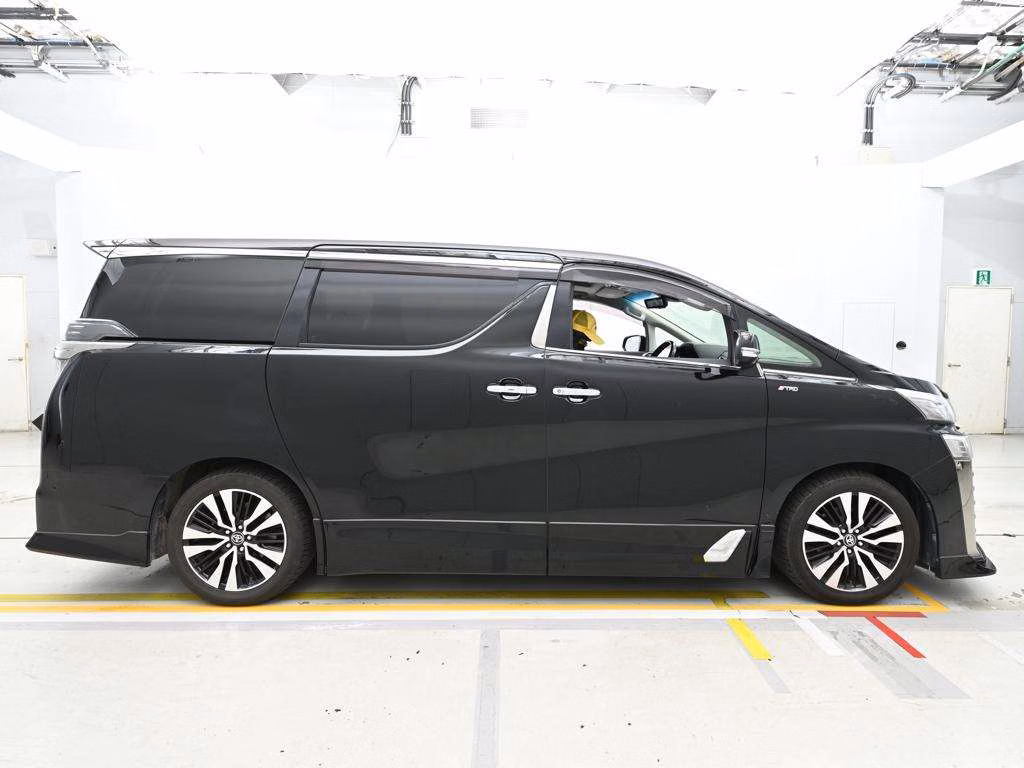 TOYOTA VELLFIRE