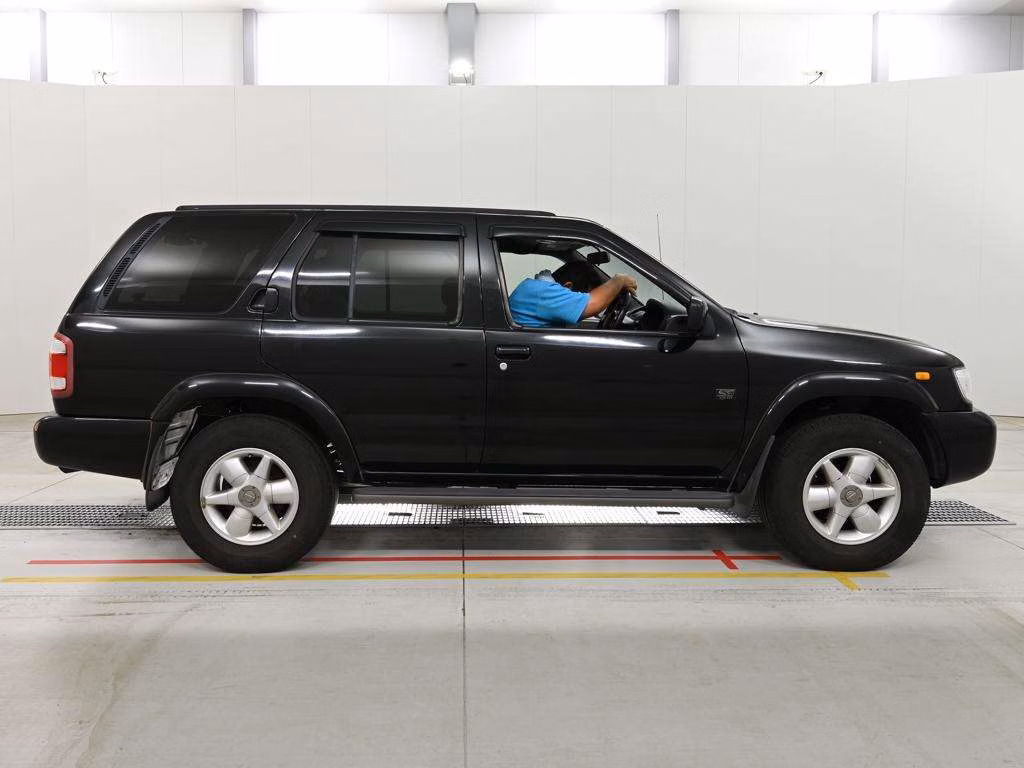 NISSAN TERRANO