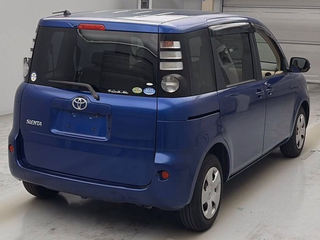TOYOTA SIENTA