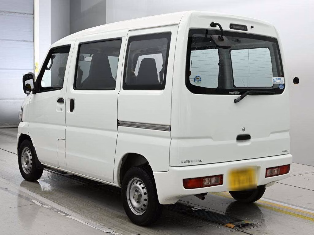 MITSUBISHI MINICAB