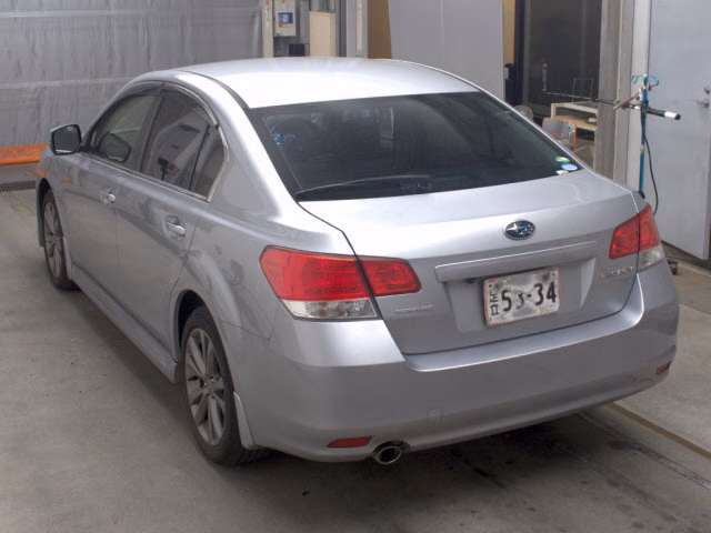 SUBARU LEGACY B4