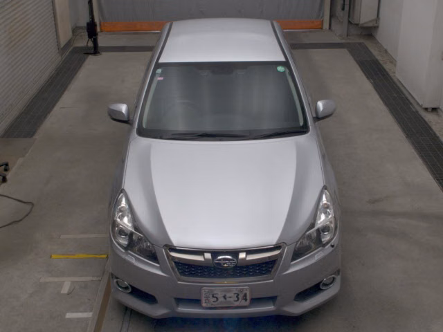 SUBARU LEGACY B4
