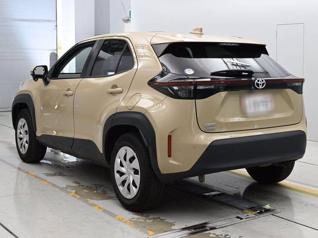 TOYOTA YARIS CROSS