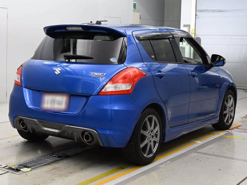 SUZUKI SWIFT