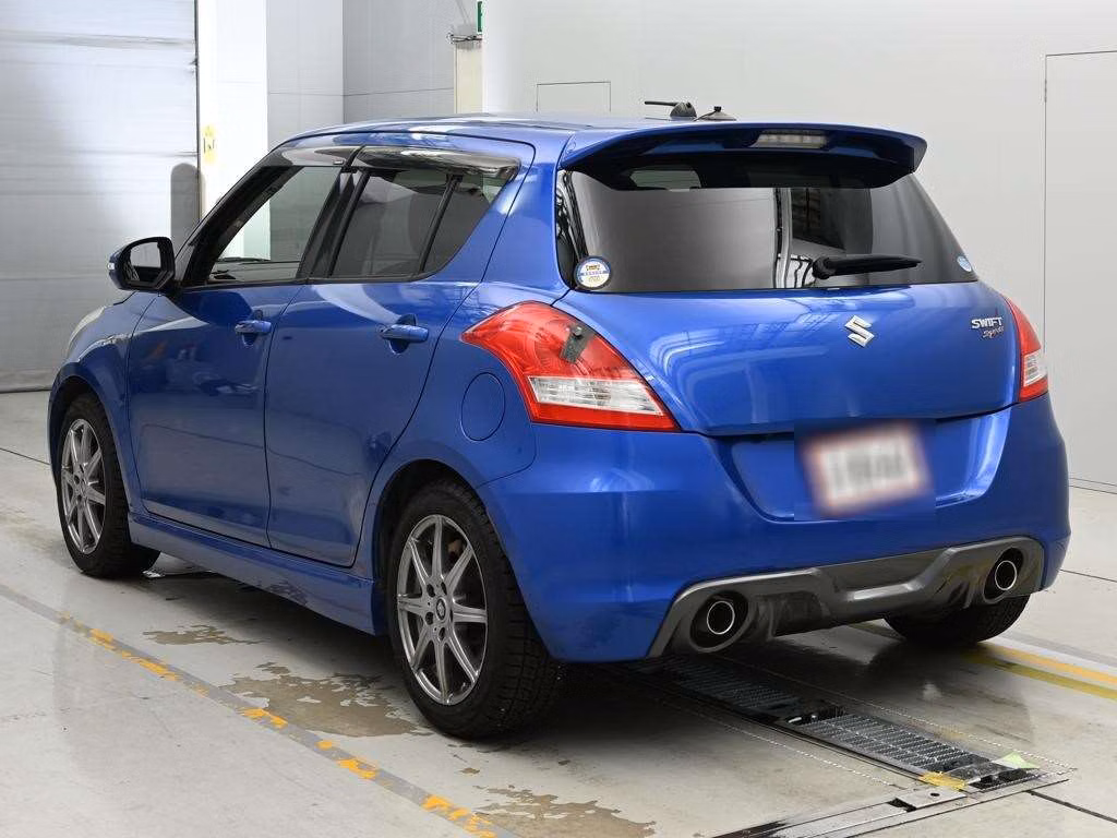 SUZUKI SWIFT