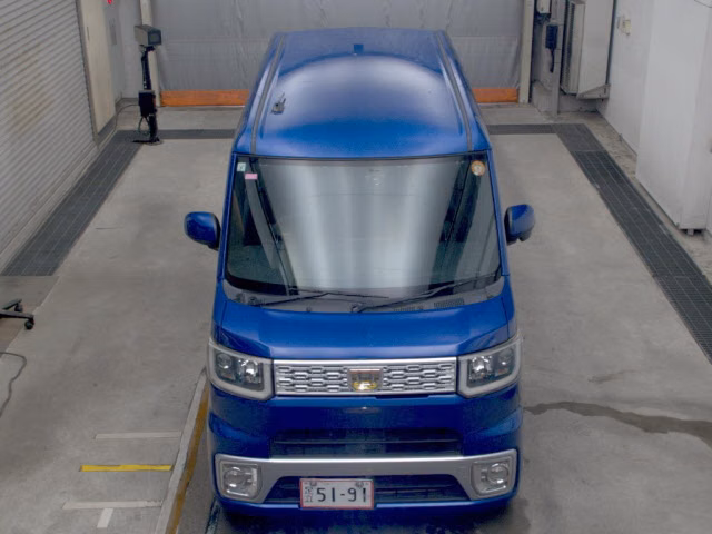 DAIHATSU WAKE