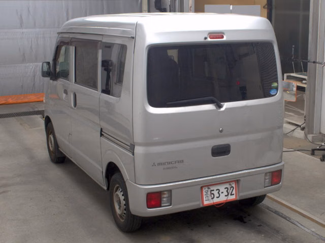 MITSUBISHI MINICAB