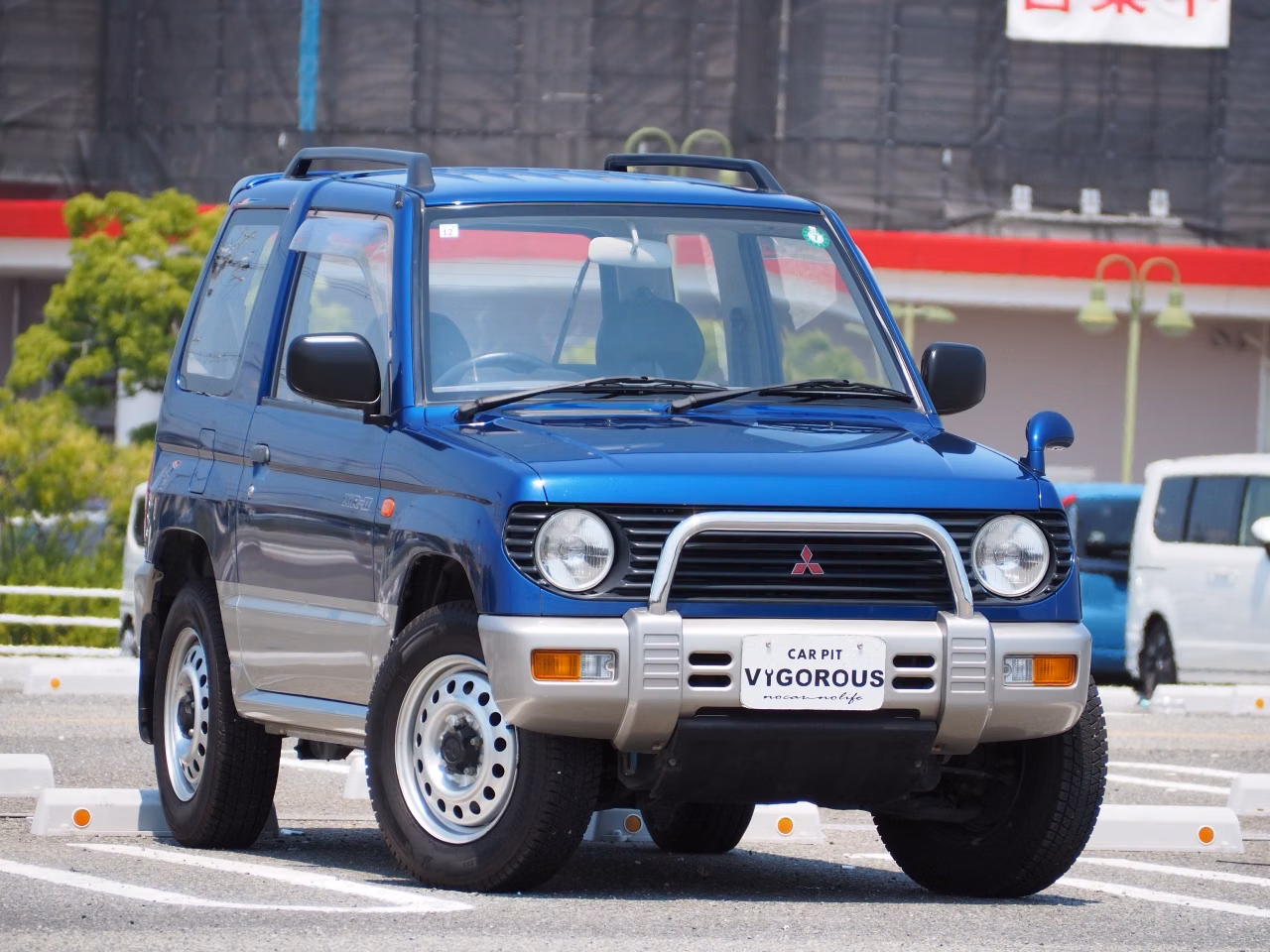 MITSUBISHI PAJERO MINI
