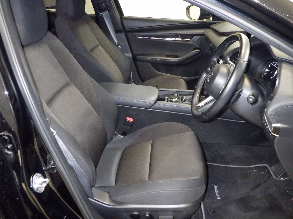 MAZDA MAZDA3