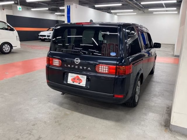 NISSAN LAFESTA