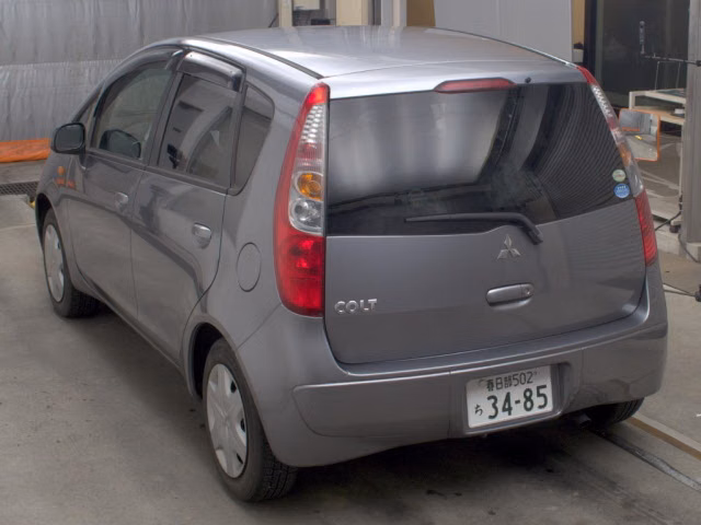 MITSUBISHI COLT