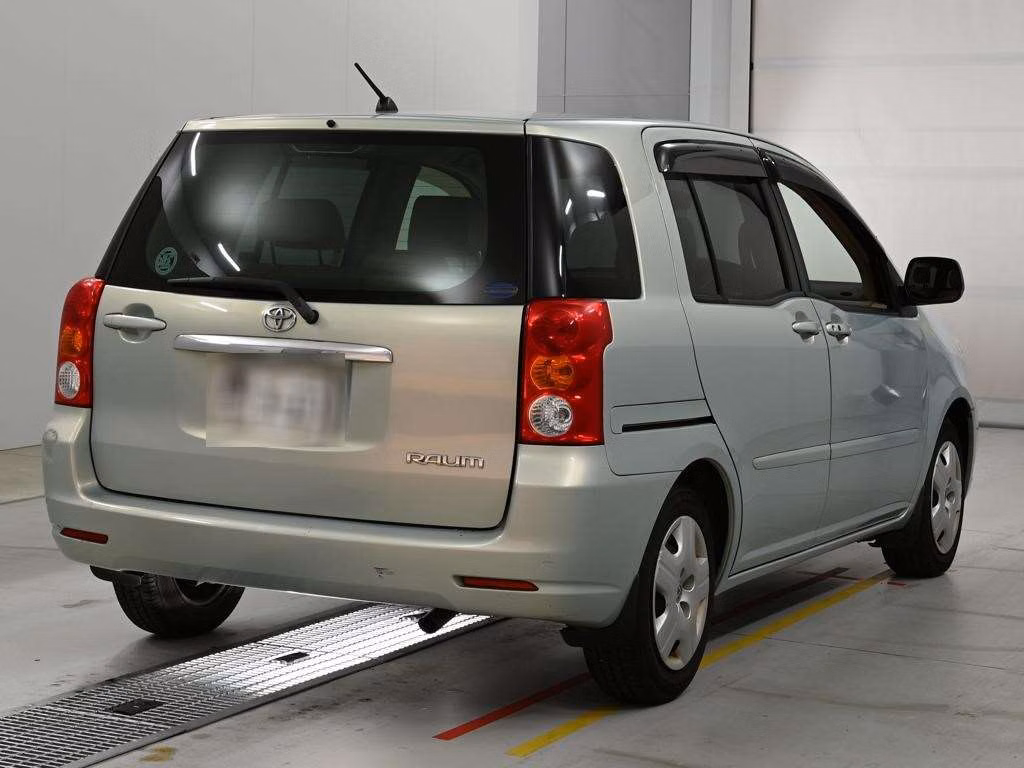 TOYOTA RAUM