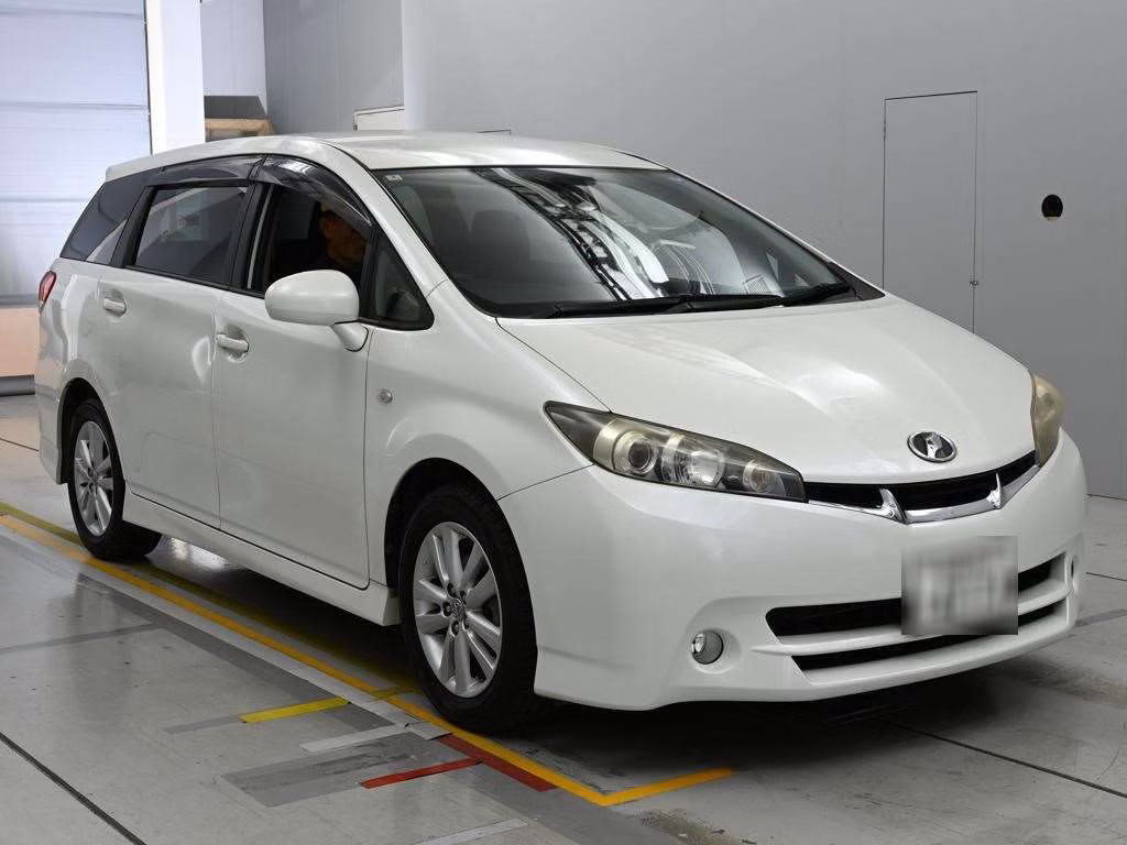 TOYOTA WISH