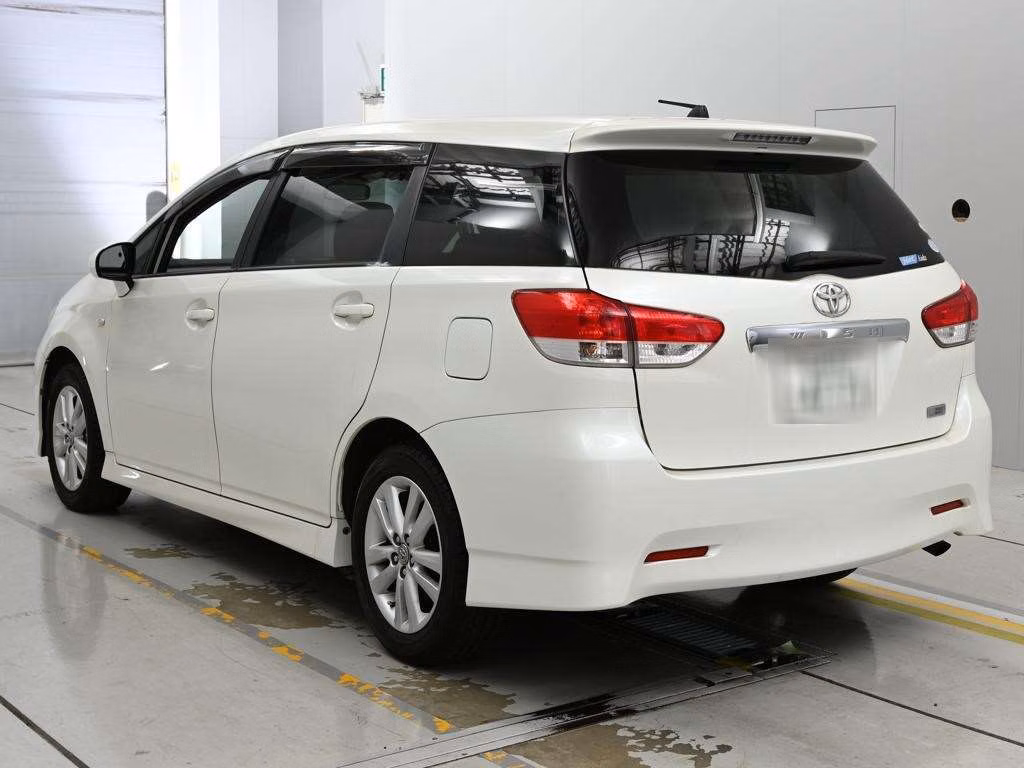 TOYOTA WISH