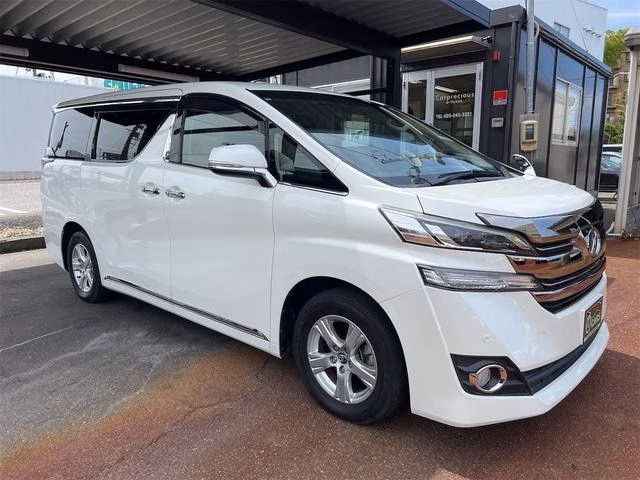 TOYOTA VELLFIRE