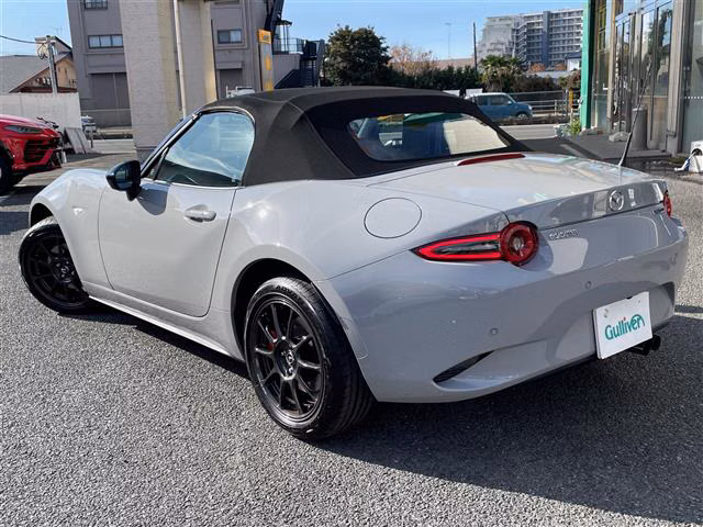 MAZDA ROADSTER