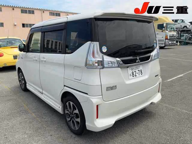 MITSUBISHI DELICA D:2