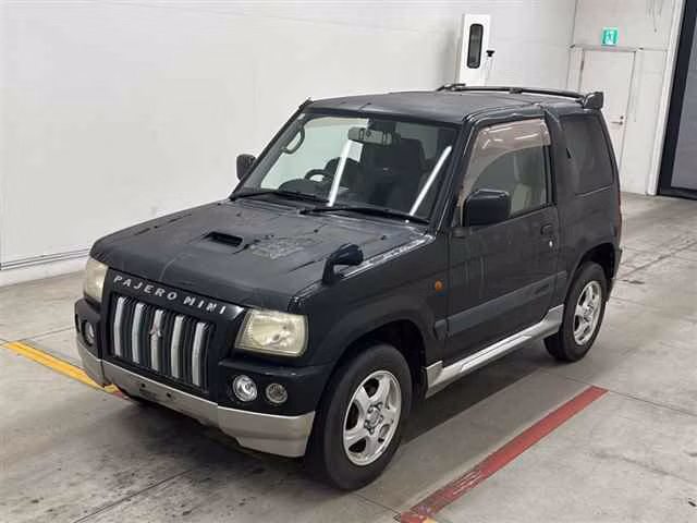 MITSUBISHI PAJERO MINI