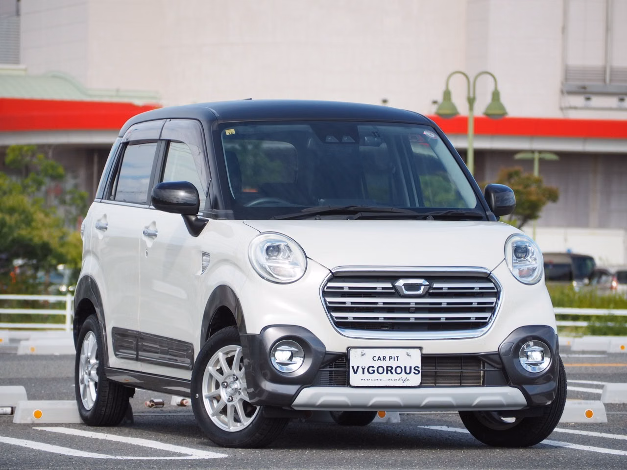 DAIHATSU CAST