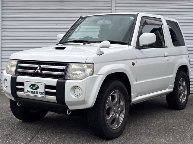 MITSUBISHI PAJERO MINI