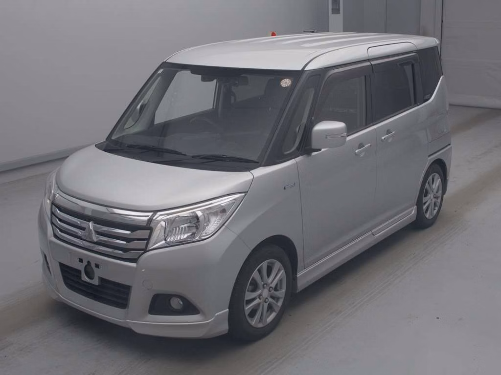MITSUBISHI DELICA D:2