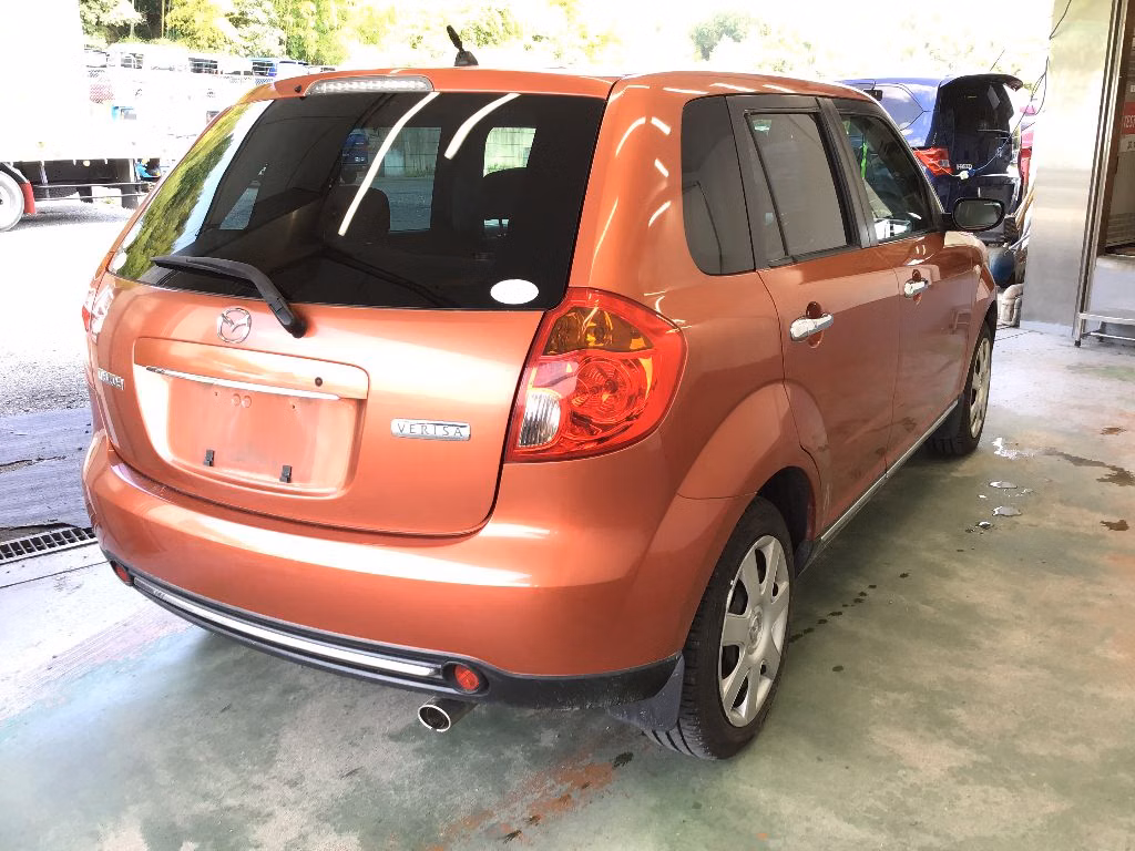 MAZDA VERISA