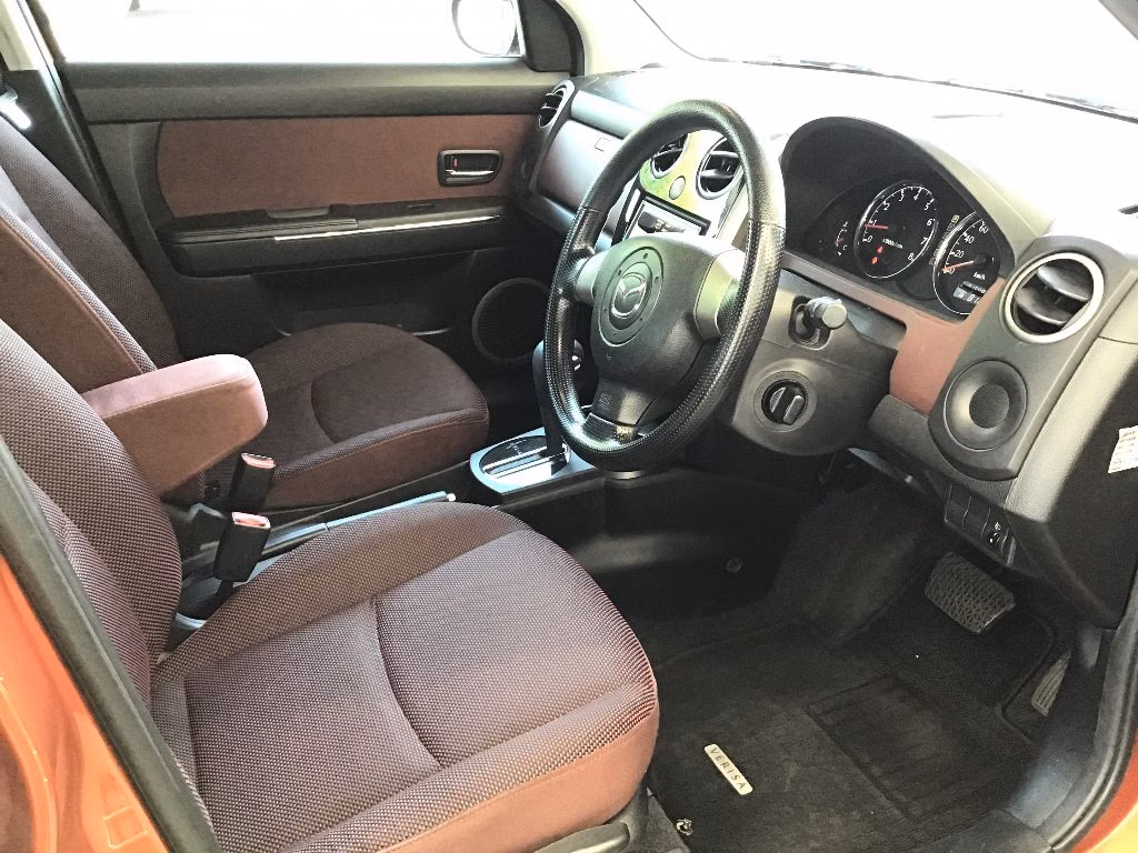 MAZDA VERISA